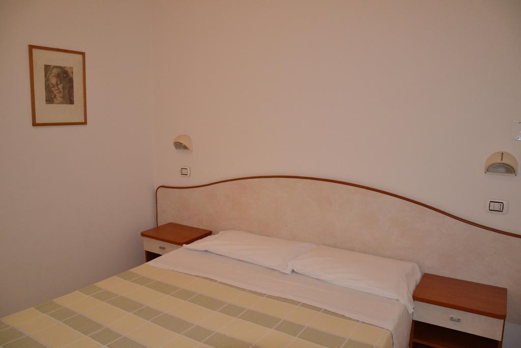 Hotel Ariston Misano Adriatico Phòng bức ảnh